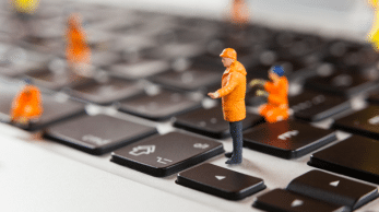 Wie berechnet und optimiert man die Verfügbarkeit in der Instandhaltung